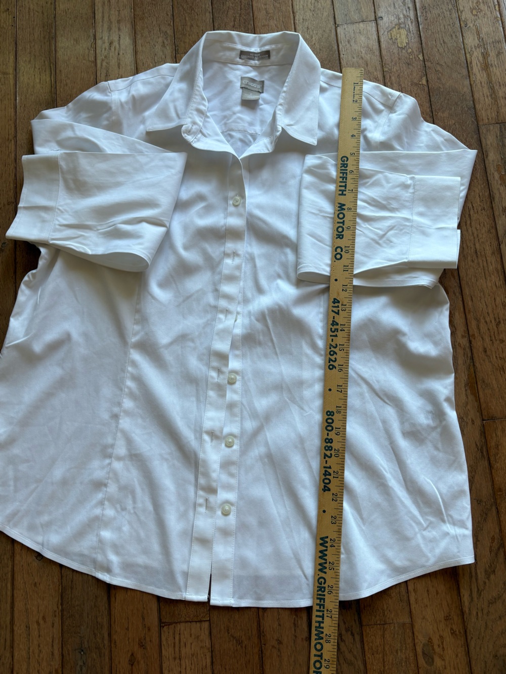 Womens Chico's Button-Down Dress Shirt size 2 - Picture 6 of 6